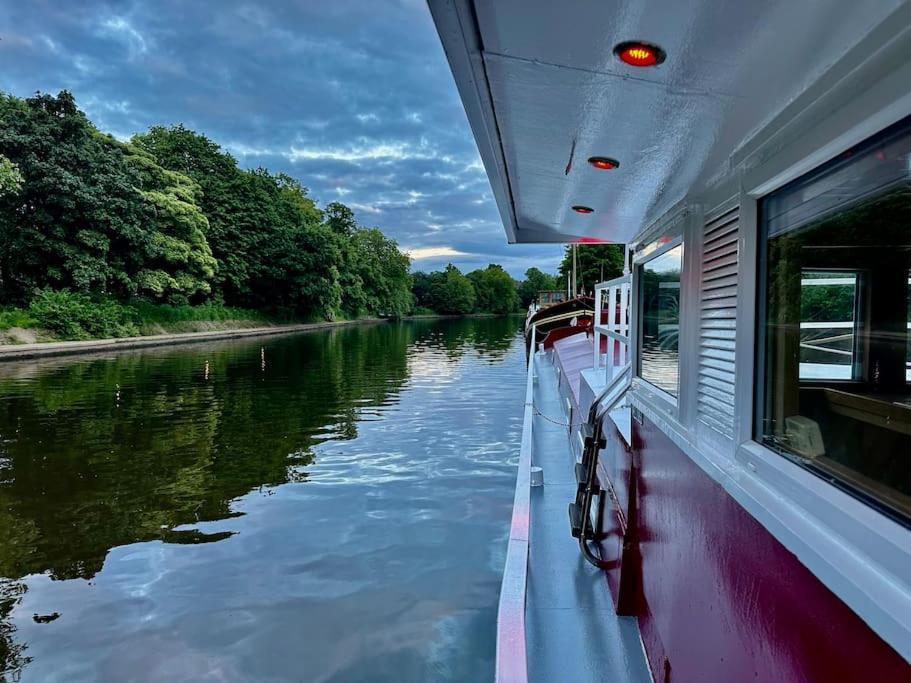 Unique Houseboat Experience I Central City Break York Kültér fotó