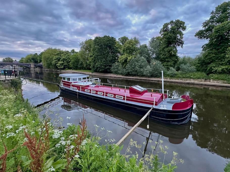Unique Houseboat Experience I Central City Break York Kültér fotó