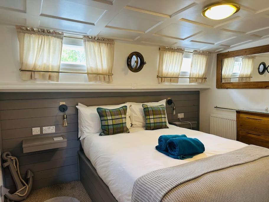 Unique Houseboat Experience I Central City Break York Kültér fotó