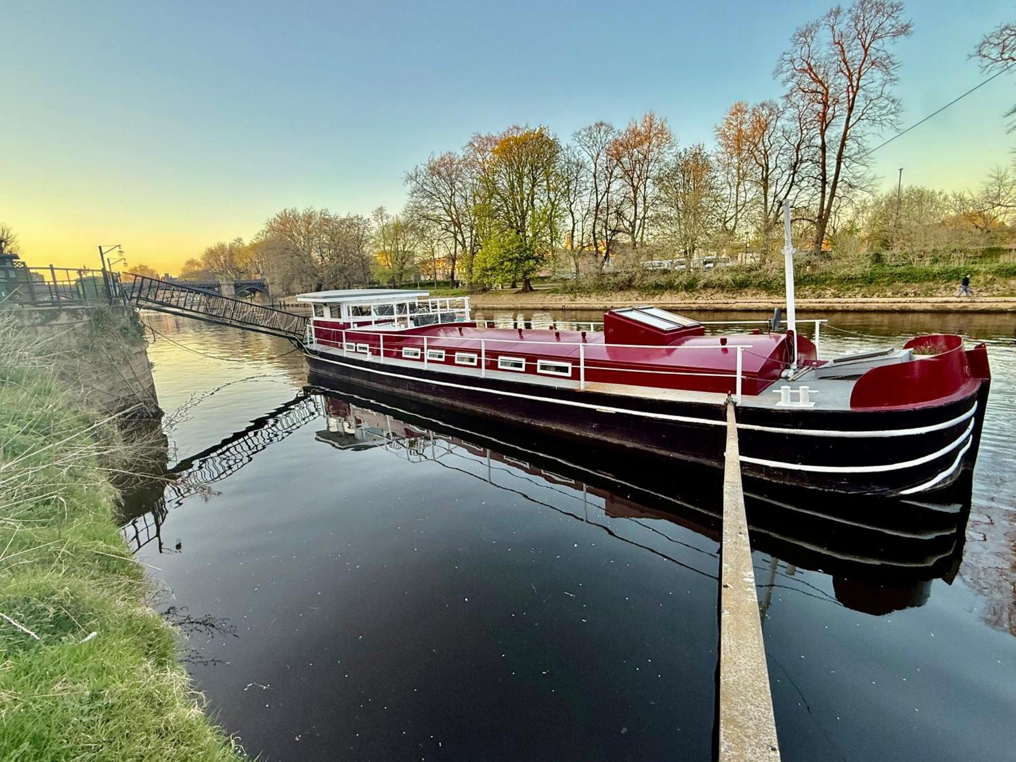 Unique Houseboat Experience I Central City Break York Kültér fotó